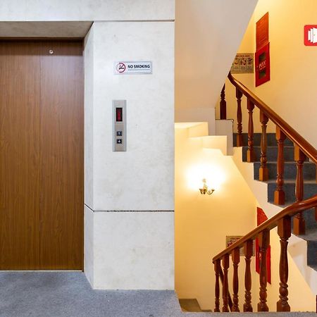 Reddoorz Ura Hotel Hung Phuoc 4 Ho Chi Minh-Byen Eksteriør billede
